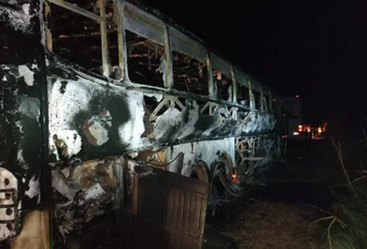 ONIBUS INCENDIO NO PIAUI