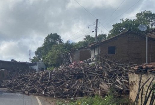 Caminhao Pirpirituba