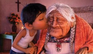 Miguel e Mama Coco, do filme "Viva, a vida é uma festa", da Disney