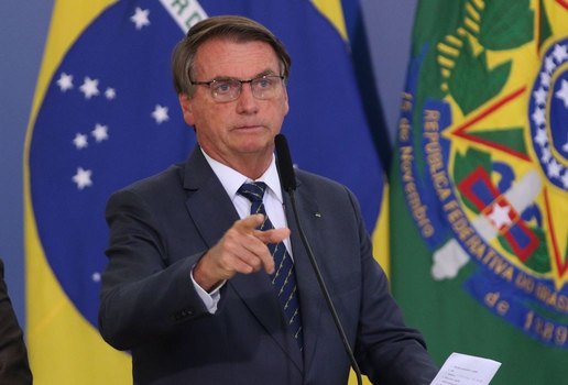 'Sou imorrível', diz Bolsonaro