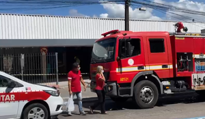 Corpo de bombeiros fogo shopping popular