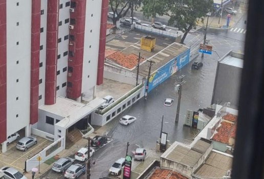 Rua no bairro do Miramar, em João Pessoa