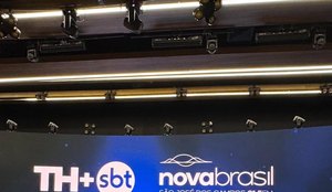 Flashes de uma noite memoravel Lancamento da Novabrasil SJC e da nova programacao da TH SBT Val