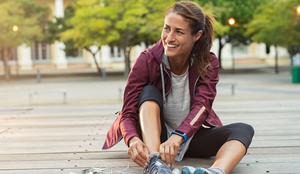 Escolher o tênis certo é fundamental para correr e caminhar com segurança (Imagem: Ground Picture | Shutterstock)