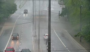 Dia começou com muita chuva na capital paraibana