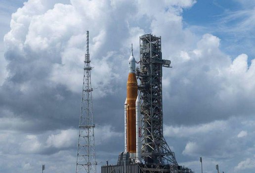 Humanidade dará "primeiro passo" para retorno à Lua