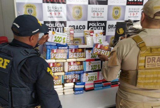 PRF e Polícia Civil apreendem 150 kg de drogas no Sertão da Paraíba