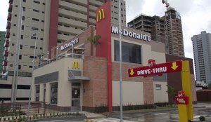 McDonald’s, na Avenida Epitácio Pessoa.