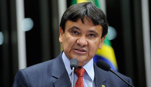 Ministro Wellington Dias cumpre agente em João Pessoa