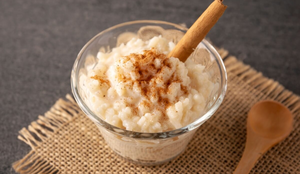 Arroz-doce cremoso com canela (Imagem: Sergio Hayashi | Shutterstock)