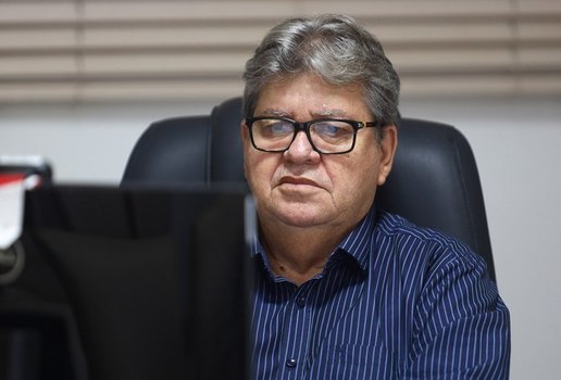 Governador da Paraíba, João Azevêdo (Cidadania).