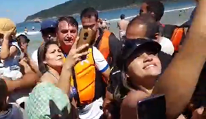 Bolsonaro mascara praia