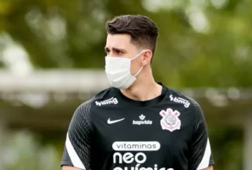 Corinthians rescinde contrato com Danilo Avelar após frase racista