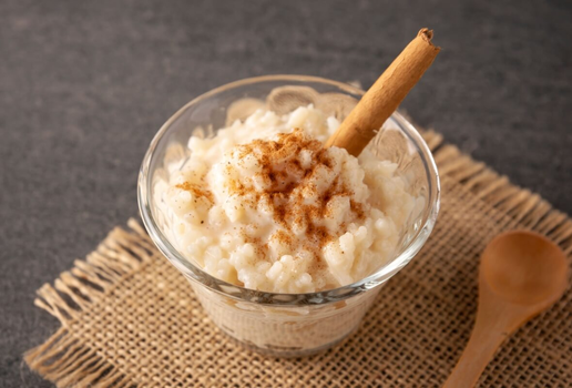 Arroz-doce cremoso com canela (Imagem: Sergio Hayashi | Shutterstock)