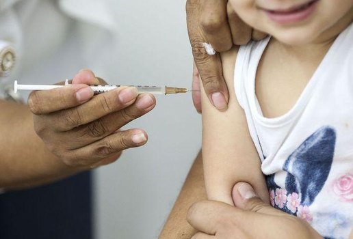 Vacinação contra a covid-19 em crianças na Paraíba.