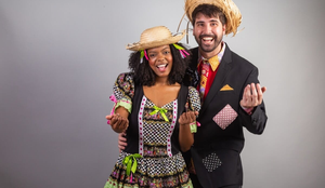 Cada signo tem seu jeito único de curtir a festa (Imagem: Pedro Ignacio | Shutterstock)