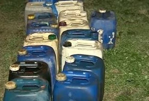 PM prende dupla e apreende 200 litros de gasolina em Cabedelo