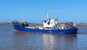 Navio naufraga no Litoral da Paraíba e 4 estão desaparecidos, diz Marinha