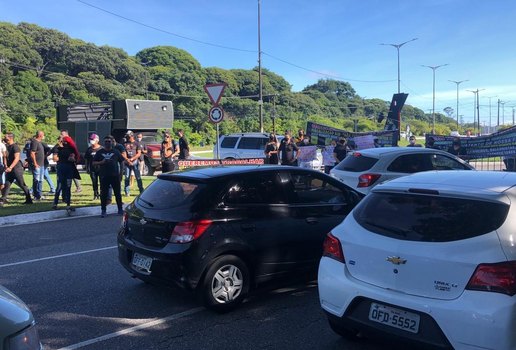 Manifestação realizada na manhã desta terça-feira