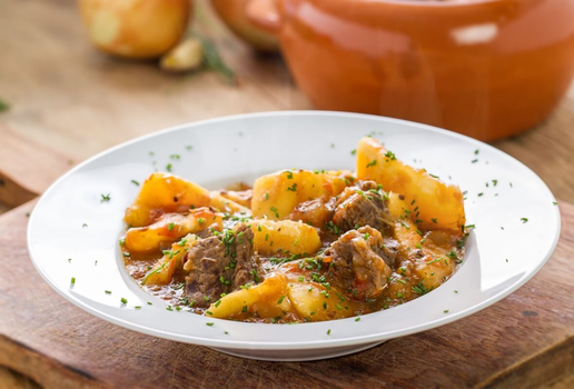 Vaca atolada (Imagem: tmalucelli | Shutterstock)