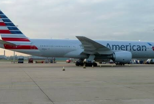 AVIAO AMERICAN AIRLINES