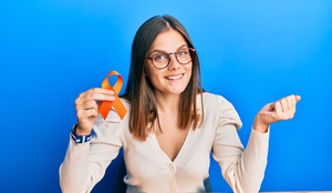 Conscientizar sobre a esclerose múltipla é essencial para estimular diagnóstico precoce e melhores tratamentos (Imagem: Krakenimages.com | Shutterstock)