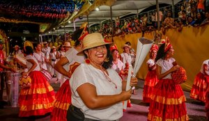 Carnaval Tradicao de Joao Pessoa atrai multidao na primeira noite de desfiles 11
