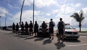 Policiamento durante a 'Operação Independência', na orla de João Pessoa.