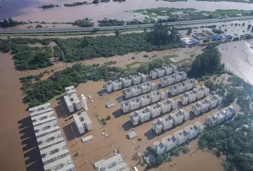 As enchentes afetaram 458 dos 497 municípios do Rio Grande do Sul