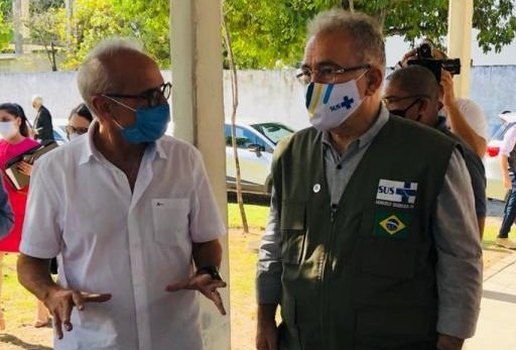 Cícero e Marcelo Queiroga durante visita à Paraíba, em junho