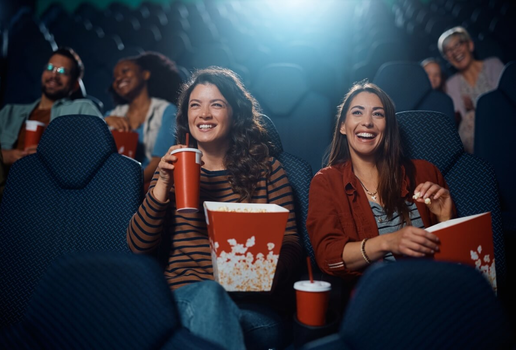 Os lançamentos da semana chegam às telonas com opções para todos os gostos e idades (Imagem: Drazen Zigic | Shutterstock)