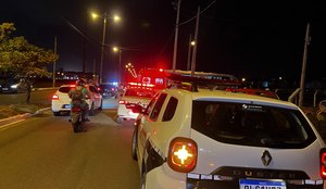 Colisão entre moto e ônibus deixa mulher morta e outra ferida em JP