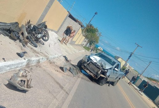 Colisão entre carro e moto deixa um ferido no Litoral Sul da PB