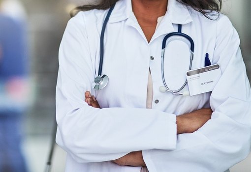 Os médicos acreditam que a pandemia está pressionando a saúde mental da maioria dos brasileiros