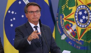 'Sou imorrível', diz Bolsonaro