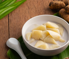 Inhame cozido com leite de coco (Imagem: Kritchai7752 | Shutterstock)
