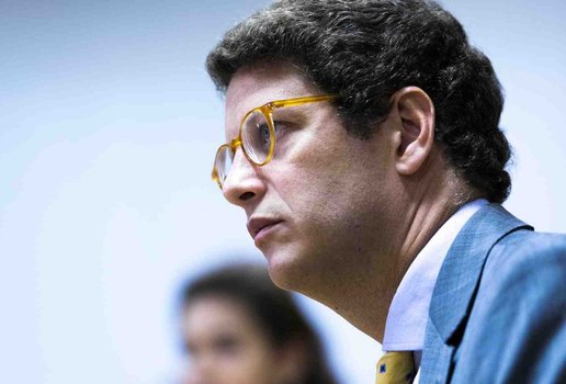 Deputado pede suspensao de Ricardo Salles do Novo