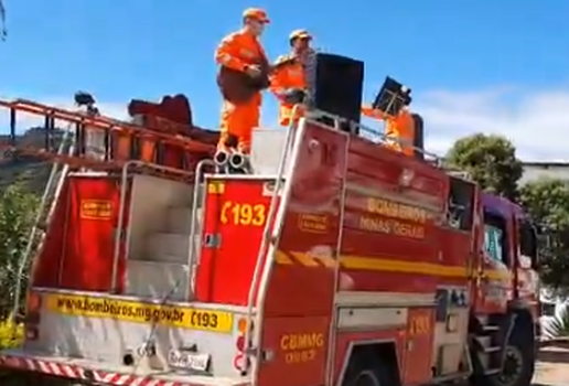 Homenagem bombeiros mg