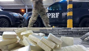 PRF apreende 13 tonelada de cocaina em Alhandra na maior operacao da historia da Paraiba 3