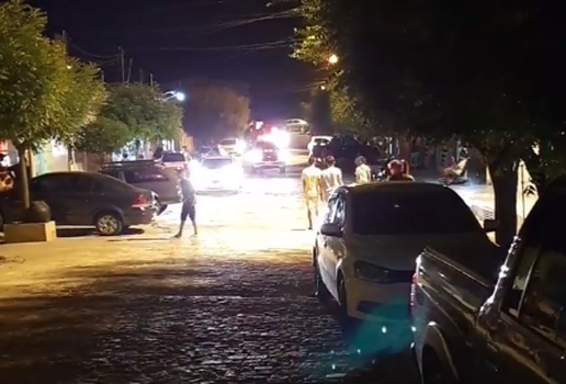 Homem sofre atentado a tiros dentro de casa em patos