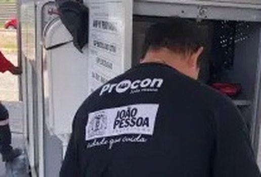 Multa refinaria procon