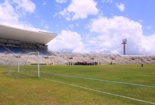 Copa do NE: sem chances de classificação, Campinense recebe Vitória-BA