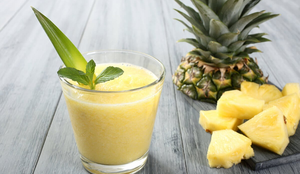 Vitamina de abacaxi (Imagem: denio190 | Shutterstock)