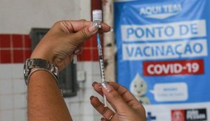 Estado aguarda imunizantes para iniciar a oferta de doses
