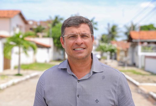 Vitor Hugo, prefeito de Cabedelo