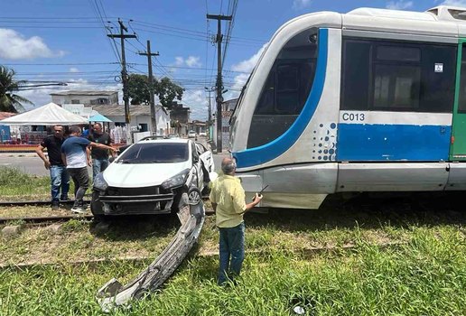 Acidente carro vlt ilha do bispo 17 10 24