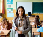 As áreas de atuação do pedagogo não se restringem somente às salas de aula (Imagem: Drazen Zigic | Shutterstock)