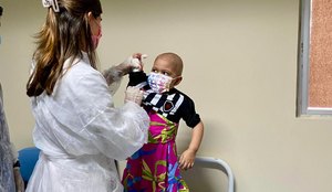 Atletas visitam hospital do cancer para realizar sonho de crianca na Paraiba 3