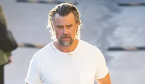 Ator de Transformers ergue cabana do juizo final para encarar apocalipse