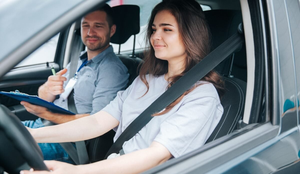 A ansiedade é uma das principais responsáveis por reprovações no exame de direção (Imagem: Dmytrenko Vlad | Shutterstock)